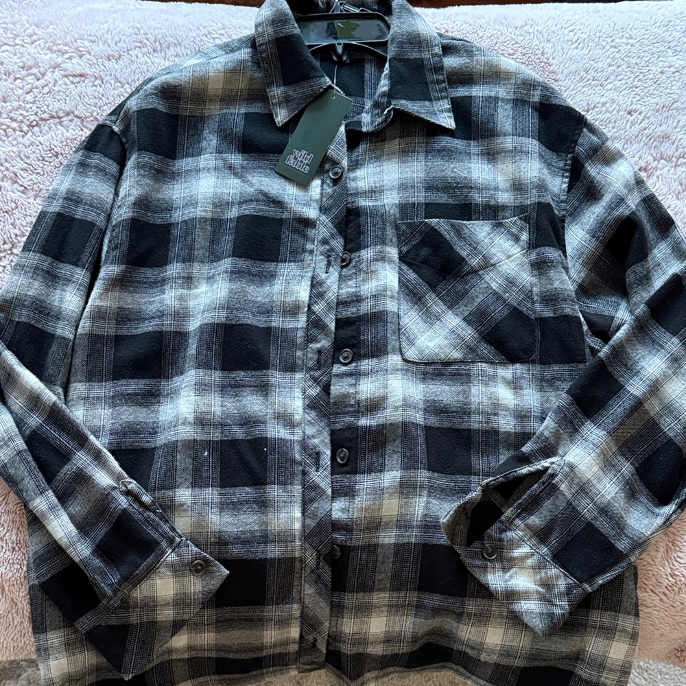 Wild Fable Black and Gray Plaid Button Down Shirt
